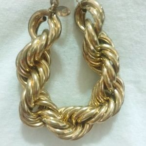 Guess Jewelry - Guess Gold Toned Bracelet Guess Jewelry - Guess Gold Toned Bracelet